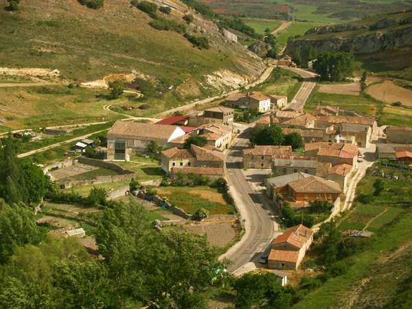 Vista aérea de Peñahorada, que conserva un interesante patrrimonio etnográfico.